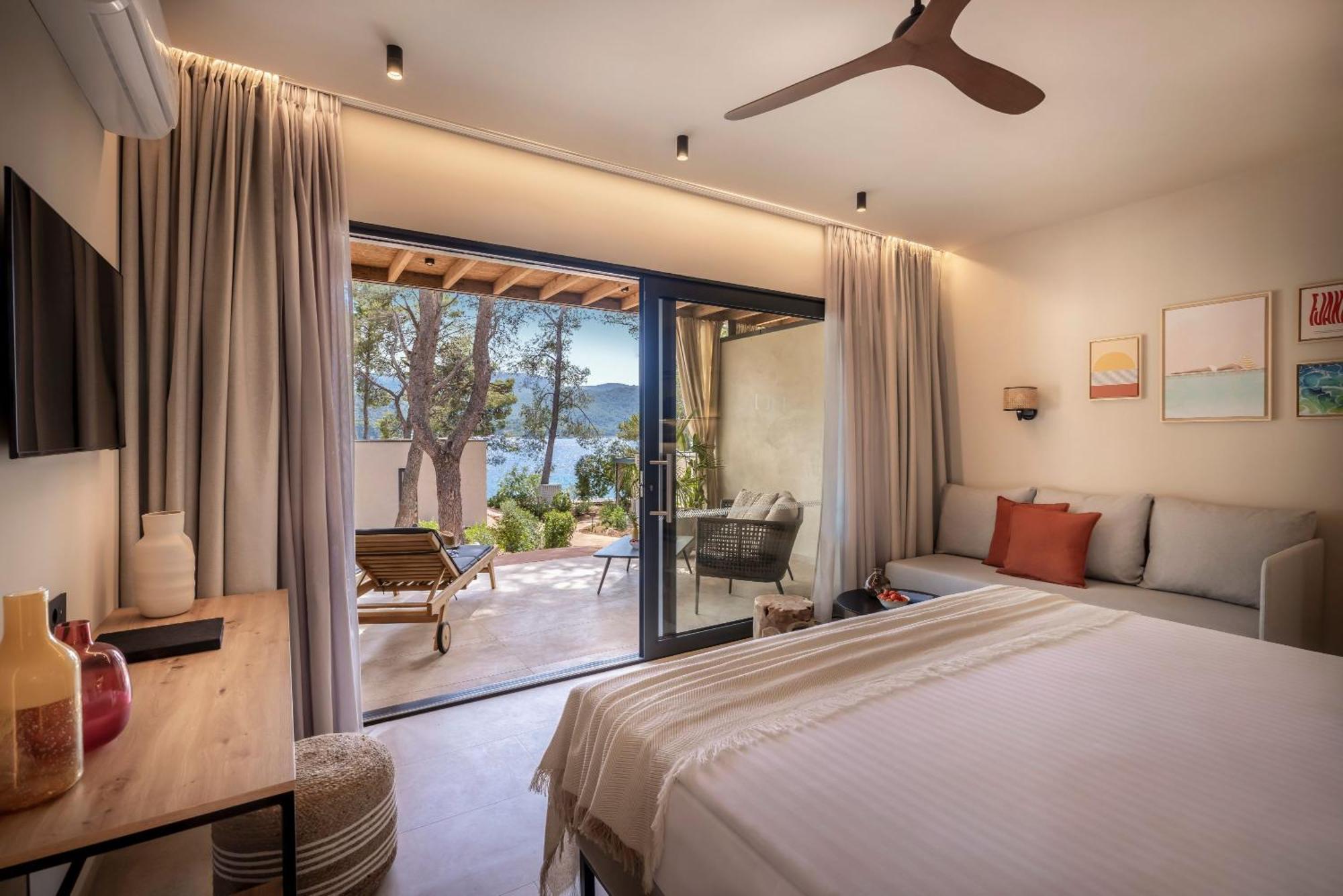 Places Hvar By Valamar 4*